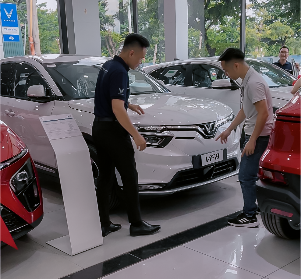 Mua xe tháng ngâu được và mất gì? - Ảnh 1.