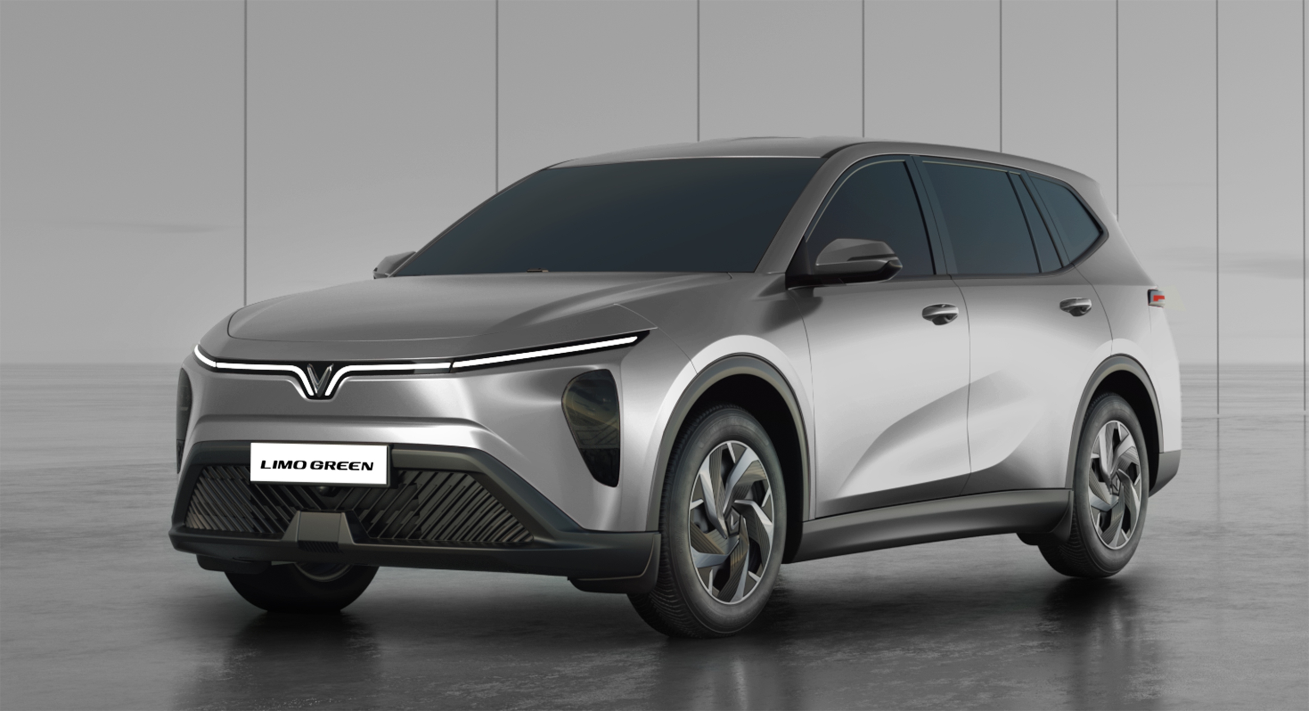 So sánh nhanh VinFast Limo Green, Toyota Innova Cross, Mitsubishi Xpander- Ảnh 2.
