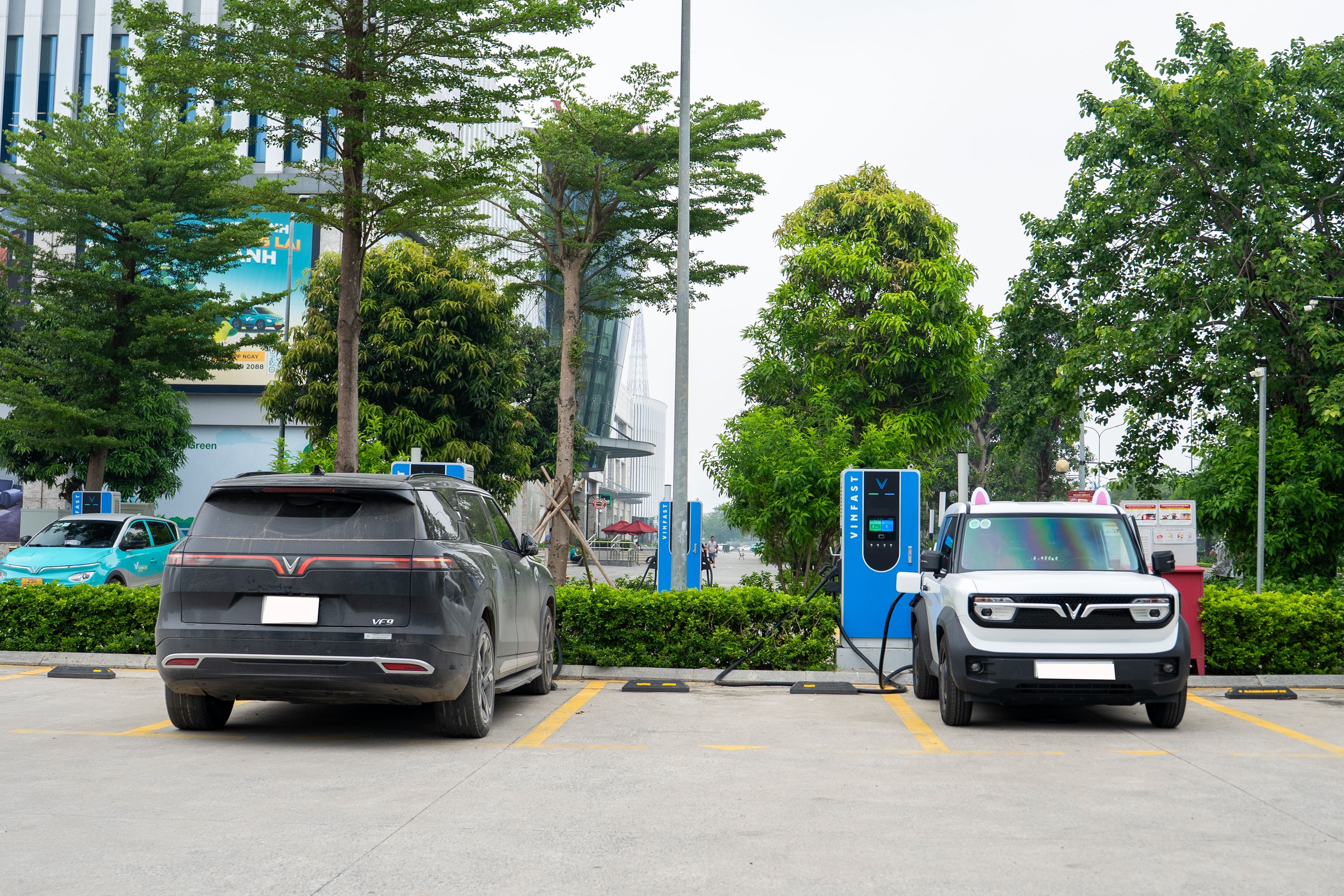 Gỡ "nút thắt" hạ tầng trạm sạc xe điện - Kỳ 1: Sức "nóng" thị trường xe điện Việt Nam - Ảnh 4.