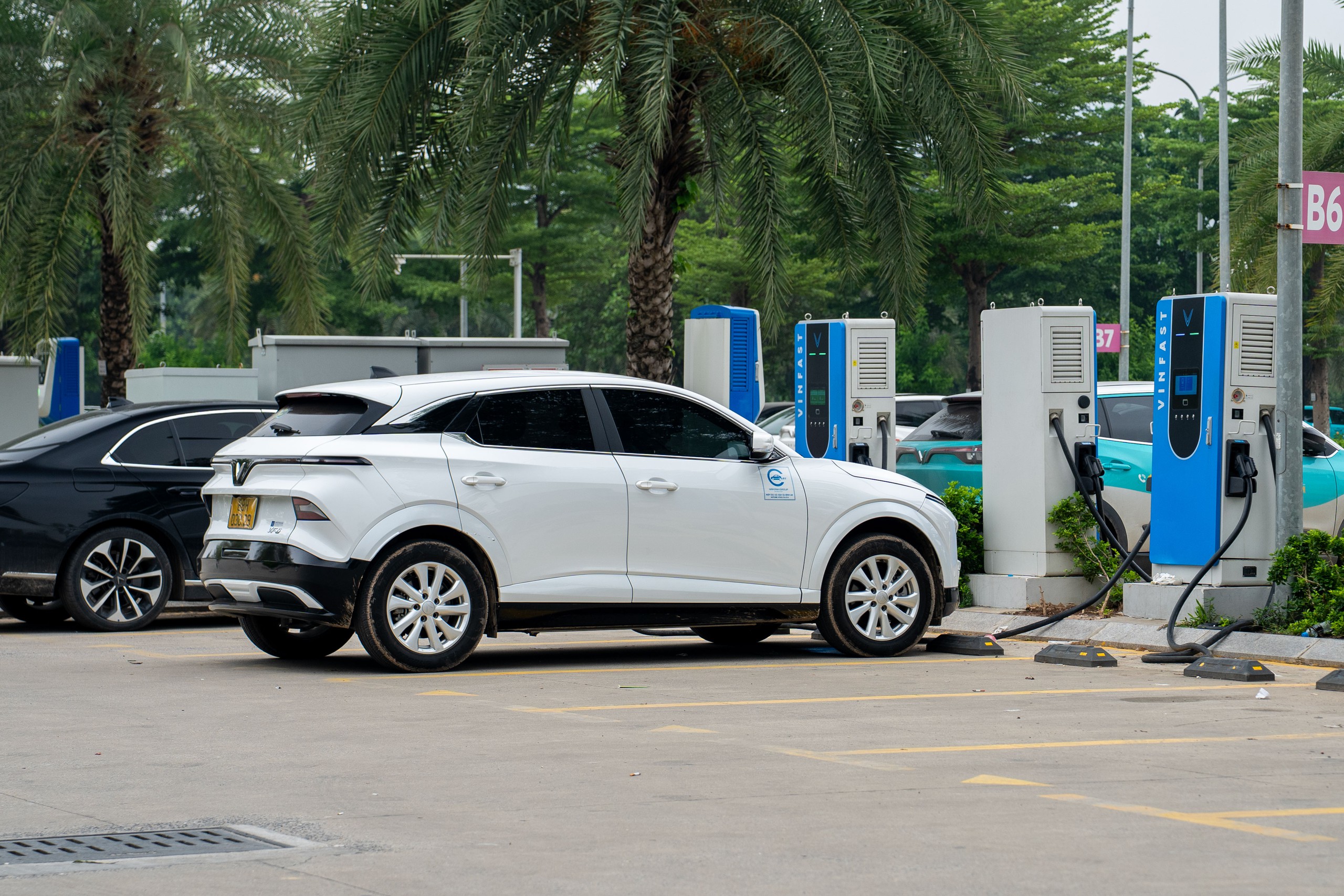 Gỡ "nút thắt" hạ tầng trạm sạc xe điện - Kỳ 2: Thiếu quy hoạch khó thu hút đầu tư- Ảnh 4.