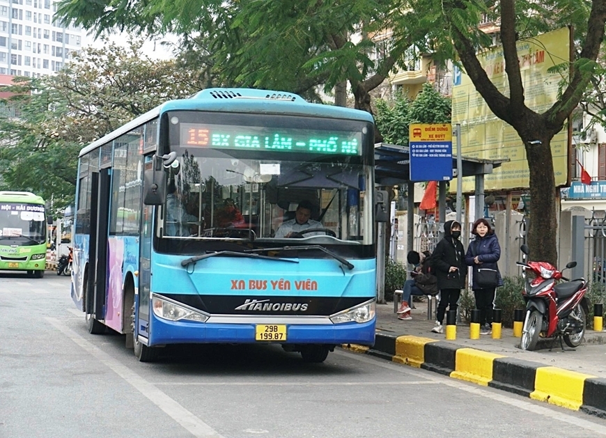 Hà Nội: Xe buýt, đường sắt đô thị có thể điều chỉnh thời gian hoạt động hoặc tạm dừng khi bão - Ảnh 1.