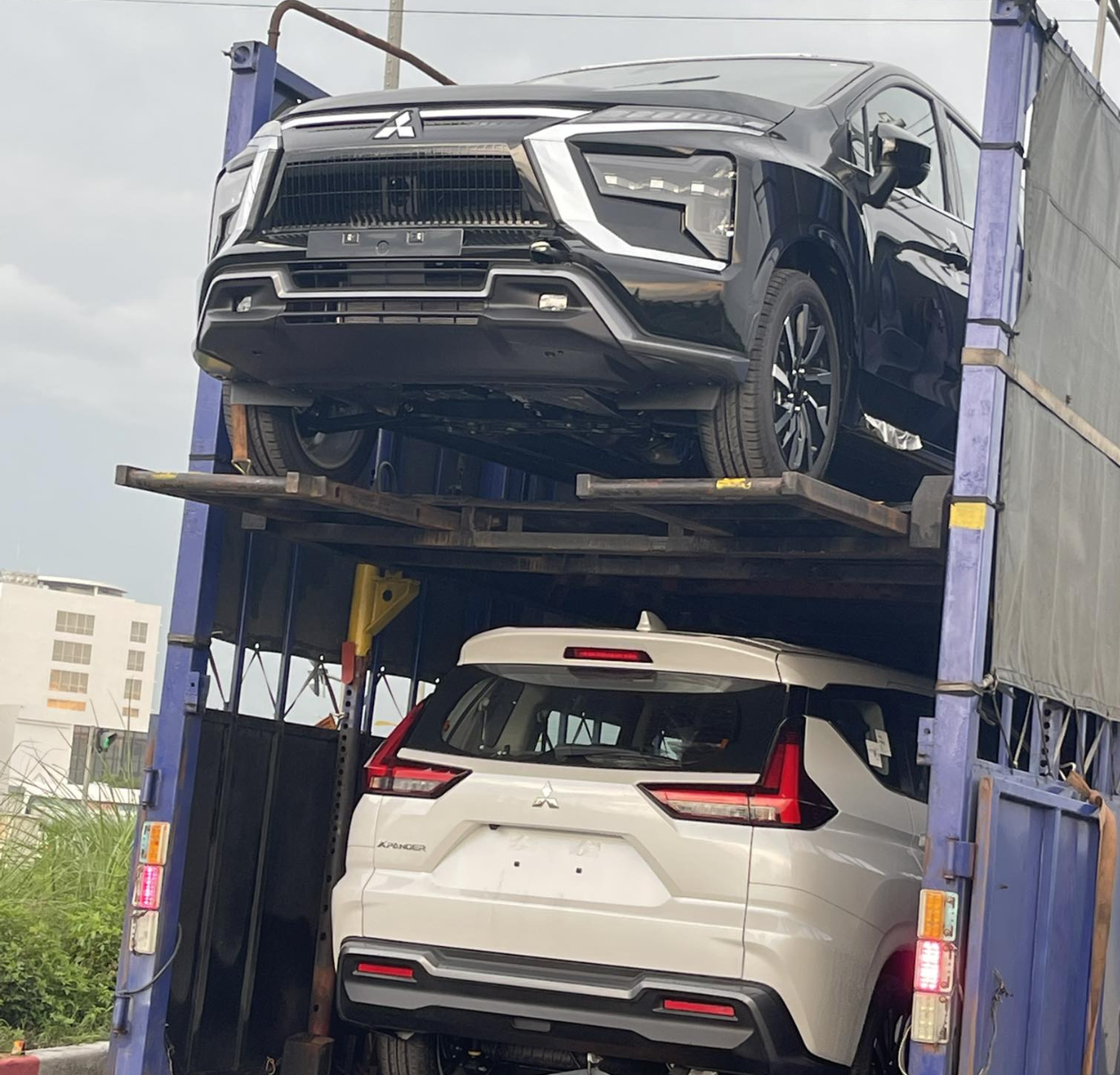 Mitsubishi Xpander 2025 lộ diện ở Việt Nam, rất gần ngày ra mắt- Ảnh 1.