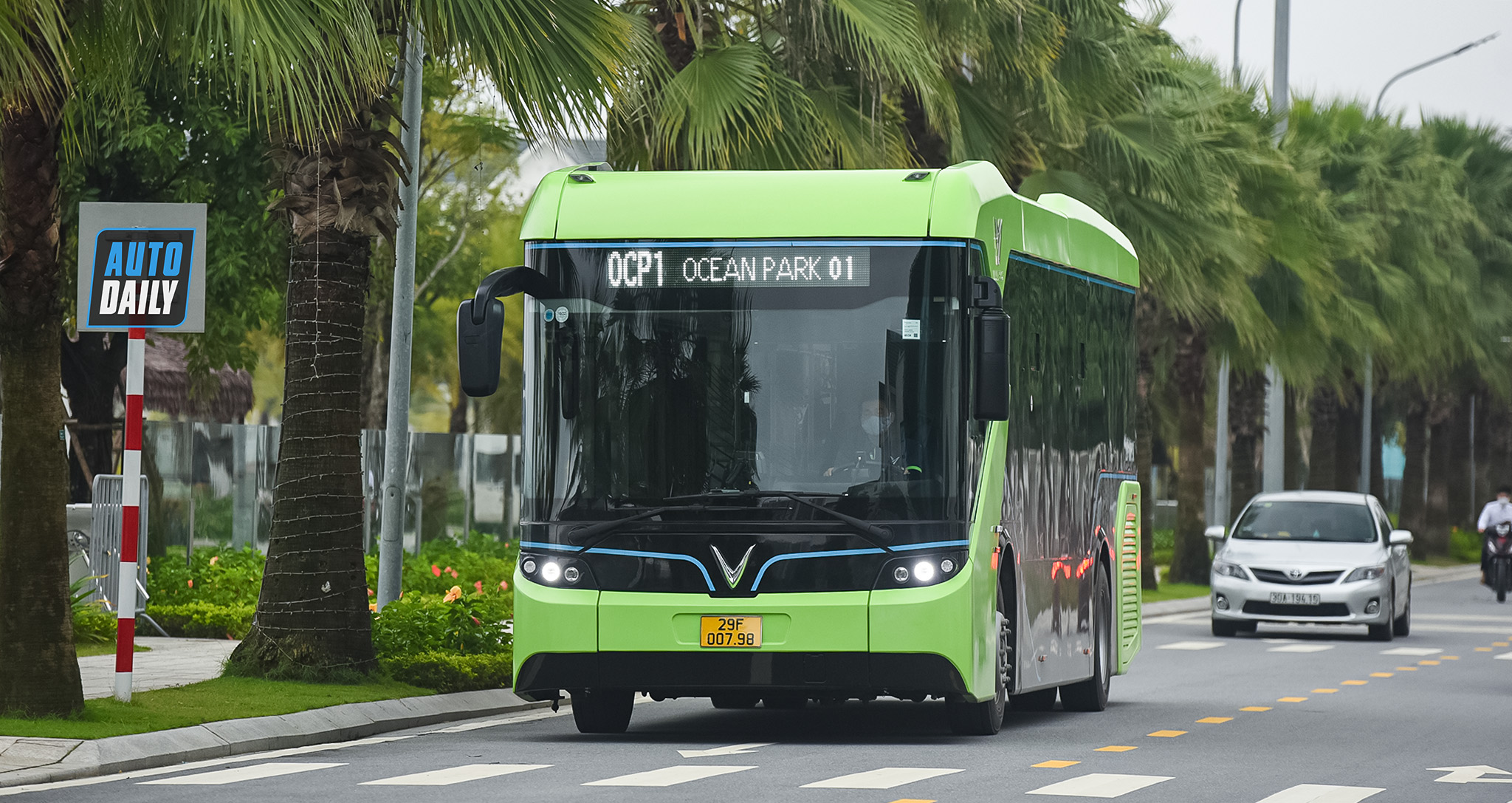 Hà Nội: Hỗ trợ 70% lãi suất vay vốn đầu tư xe buýt điện - Ảnh 1.