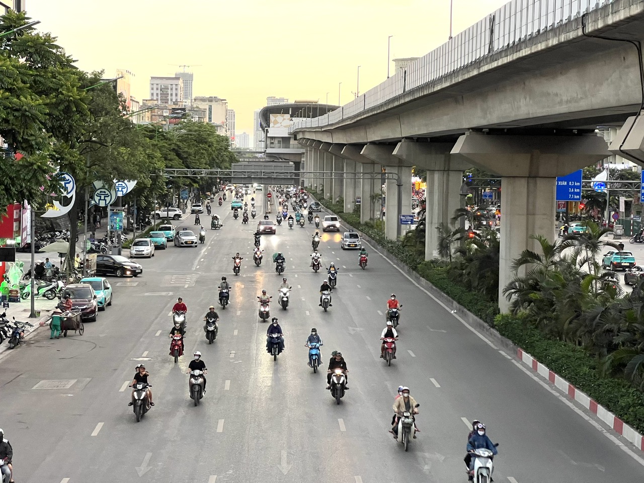 Hà Nội triển khai đề án thành phố an toàn giao thông - Ảnh 1.
