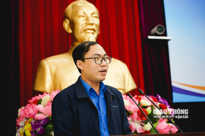 Phó Bí thư Đoàn Thanh niên Bộ GTVT Nguyễn Giao Linh phát biểu tại buổi lễ
