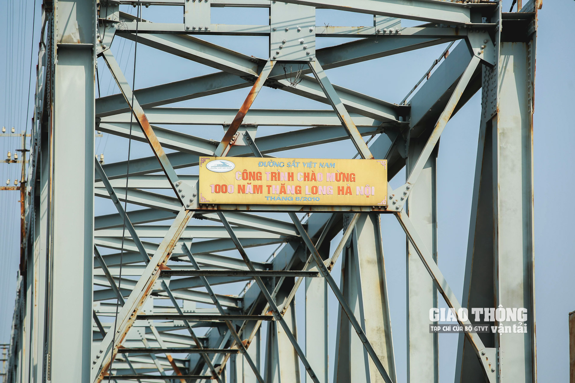 Năm 2010, cây cầu được đại tu nhân chào mừng 1.000 năm Thăng Long 