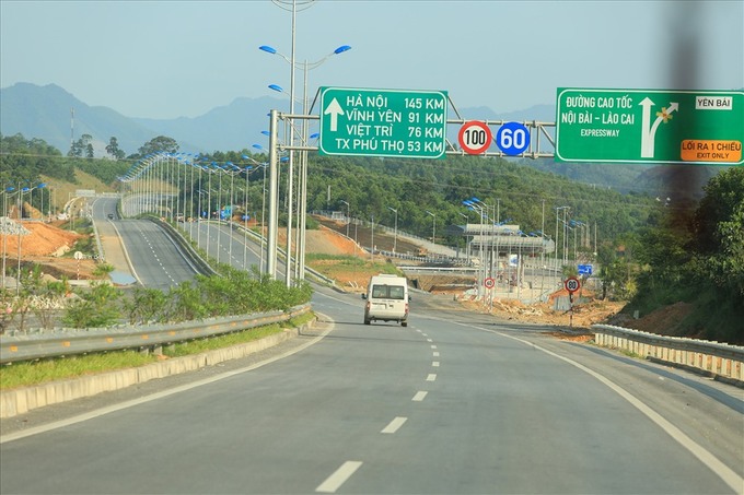 VEC đang gấp rút khắc phục tình trạng hằn lún, rạn nứt mặt đường cao tốc Nội Bài - Lào Cai (Ảnh minh hoạ).