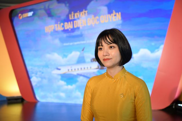 Bà Lê Thuý Thanh Bình - Tổng Giám đốc Sun Air tại Lễ ký kết đại diện độc quyền thương hiệu Gulfstream tại Việt Nam