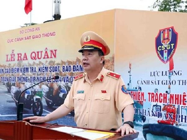 Thiếu tướng Nguyễn Văn Trung, Cục trưởng Cục Cảnh sát giao thông phát biểu tại buổi lễ.