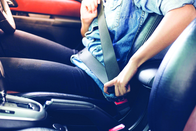 Thắt dây an toàn khi ngồi trên ô tô sẽ bảo vệ tính mạng trong trường hợp xảy ra va chạm