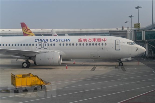 Máy bay Boeing 737-800 đỗ tại sân bay quốc tế ở Vũ Hán, tỉnh Hồ Bắc, miền Trung Trung Quốc. (Ảnh: AFP/TTXVN)