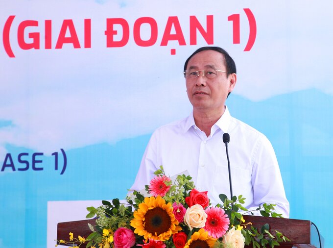 Thứ trưởng Bộ GTVT Lê Đình Thọ phát biểu tại buổi lễ khởi công.