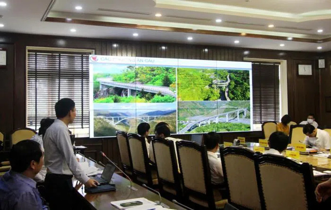 Đơn vị tư vấn trình bày phương án cải tạo, nâng cấp TL.342 từ TP.Hạ Long qua huyện Ba Chẽ đến tiếp giáp tỉnh Lạng Sơn