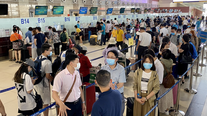 Lượng khách nội địa qua sân bay Nội Bài tăng trưởng mạnh mẽ