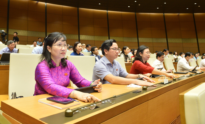 Với 95,38% đại biểu tham gia biểu quyết tán thành, Quốc hội đã thông qua Nghị quyết về chủ trương đầu Dự án đầu tư xây dựng đường Vành đai 3 Thành phố Hồ Chí Minh

