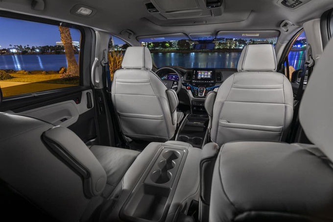 Cách bố trí ghế ngồi trên Honda Odyssey 2022 tương tự Kia Carnival

