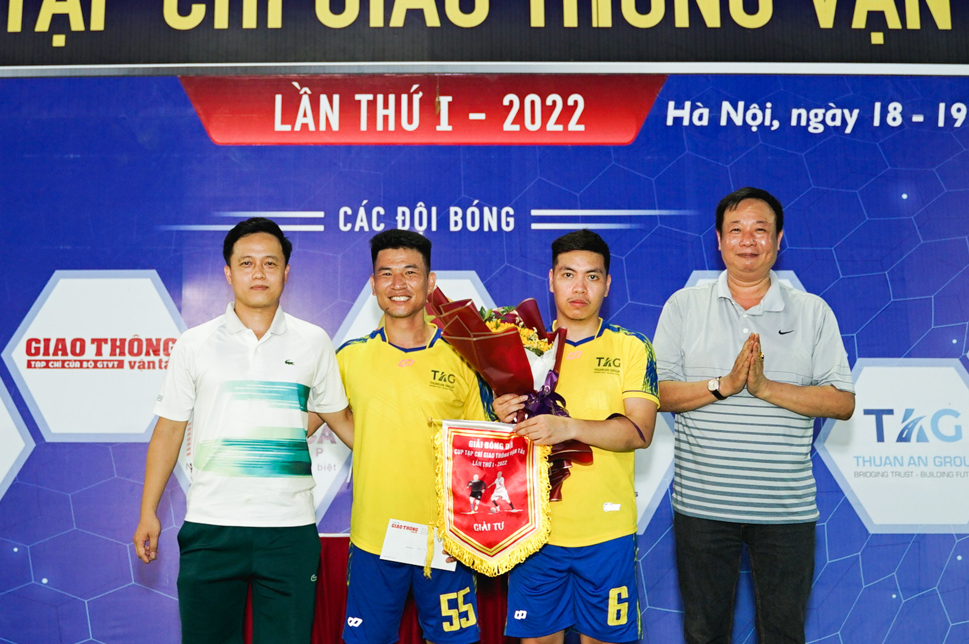 Đội Thuận An giành giải Tư