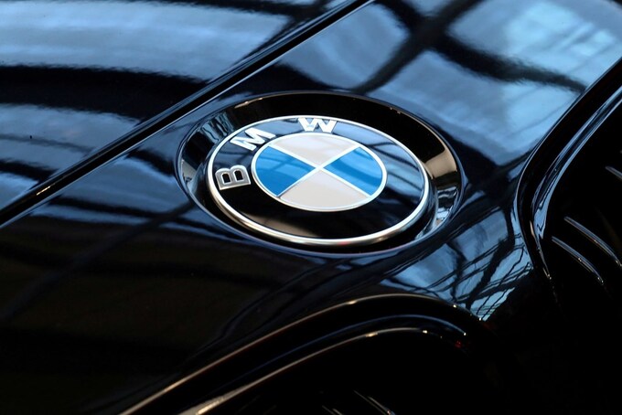 Biểu tượng của Tập đoàn chế tạo ô tô BMW. Ảnh: Reuters

