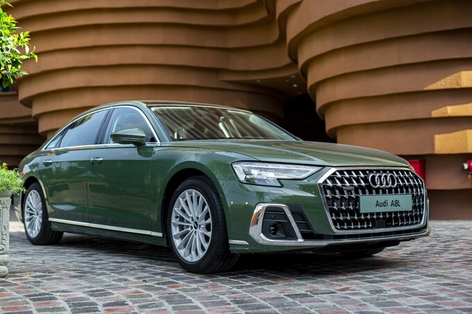 Audi A8L mới sử dụng động cơ xăng V6 3.0 TFSI với cộng nghệ ngắt xy lanh theo yêu cầu.