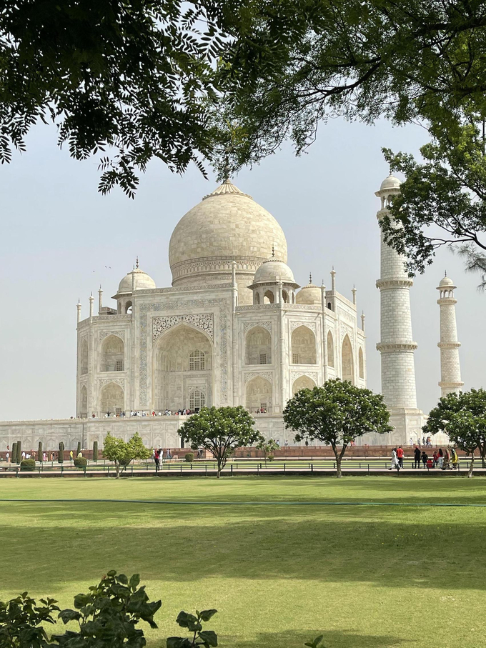 Ngôi đền Taj Mahal nổi tiếng của Ấn Độ