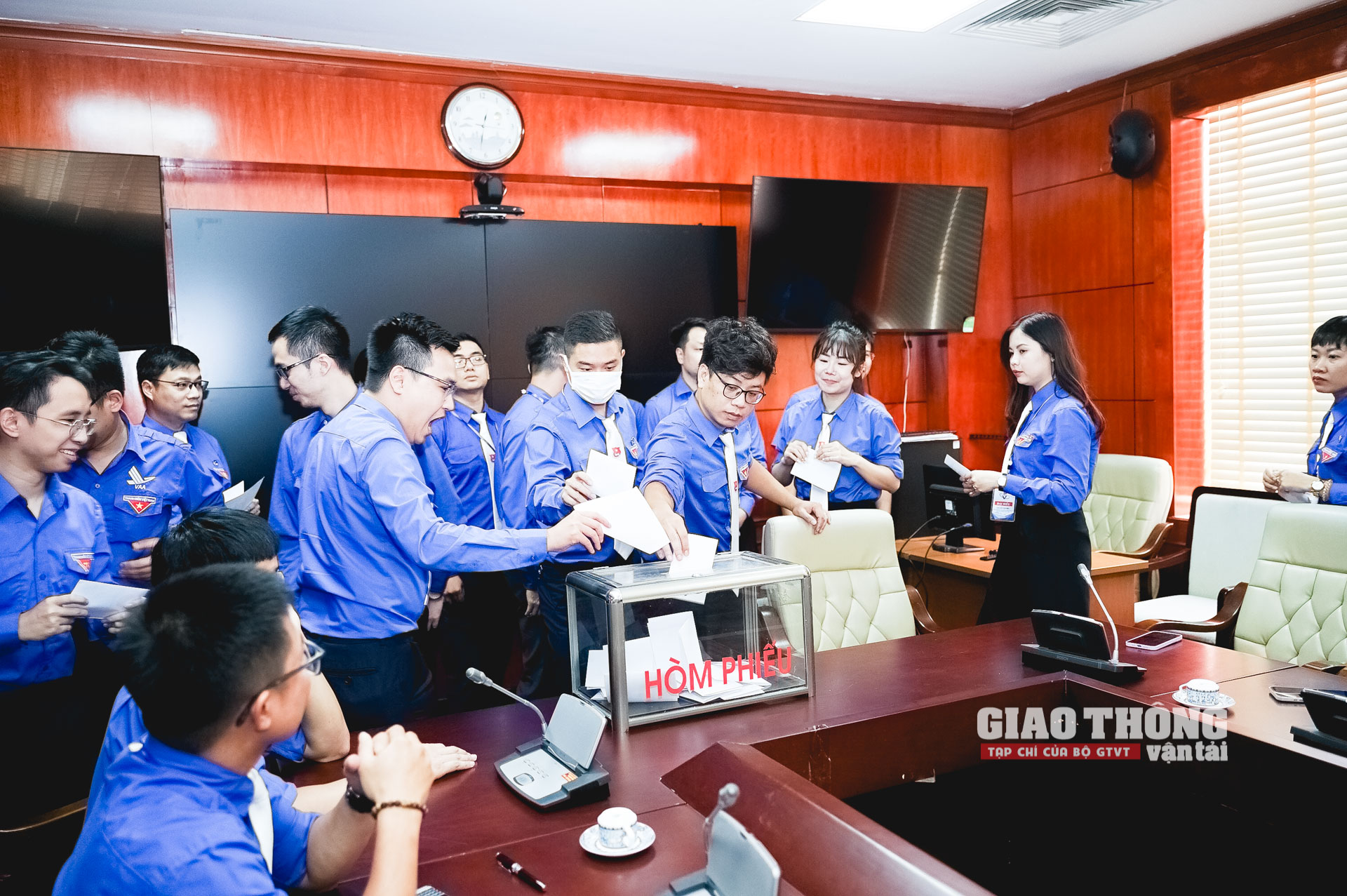 Ban chấp hành Đoàn Thanh niên Bộ GTVT khóa VI bỏ phiếu bầu các chức danh