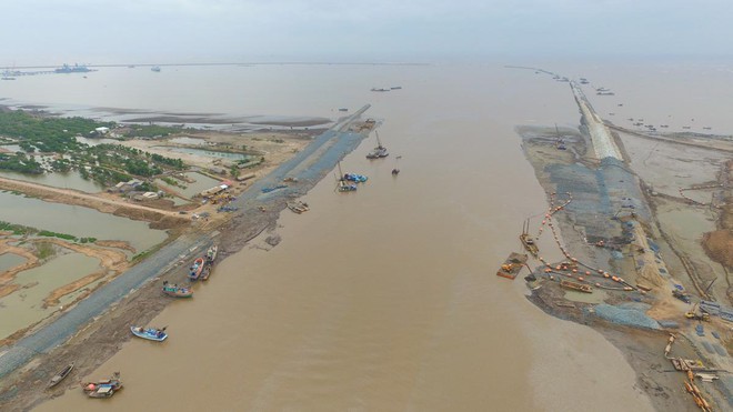 Dự án đầu tư xây dựng công trình luồng cho tàu biển trọng tải lớn vào sông Hậu (giai đoạn 2) có tổng mức đầu tư 2.226 tỷ đồng