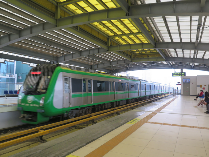 Tuyến đường sắt đô thị Cát Linh - Hà Đông được đưa vào khai thác, chở khách từ 6/11/2021.
