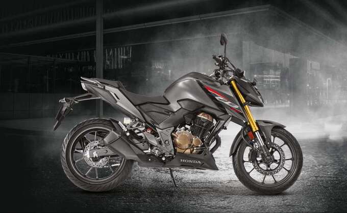 Honda CB300F 2022 tại thị trường Ấn Độ có giá bán tương đương gần 70 triệu đồng.