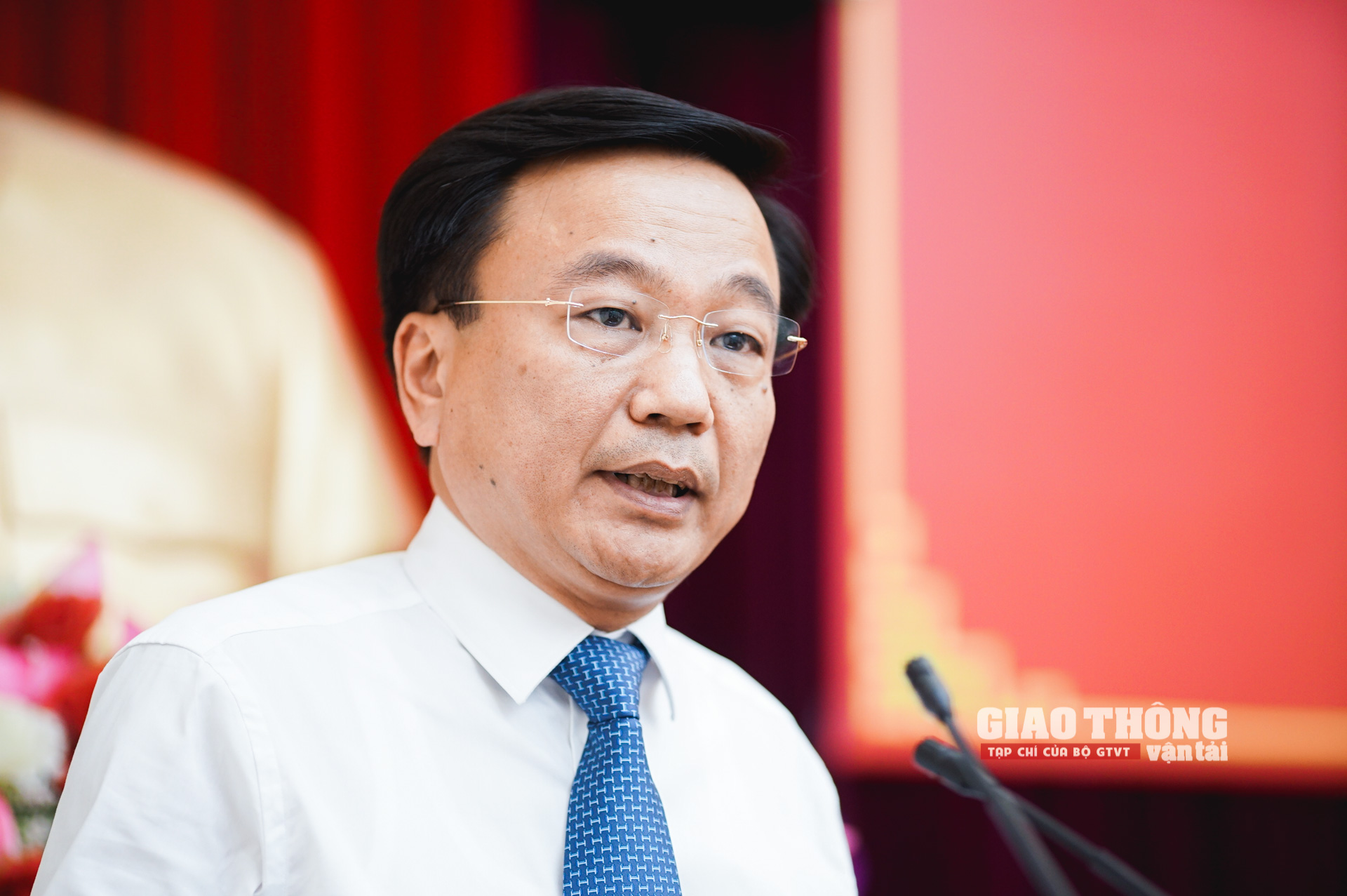 Tân Thứ trưởng Bộ GTVT Nguyễn  Danh Huy phát biểu nhận nhiệm vụ