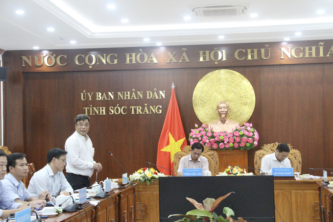 Ông Trần Văn Thi, Giám đốc Ban QLDA Mỹ Thuận chia sẻ khó khăn trong việc tìm kiếm nguồn vật liệu