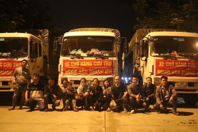Đoàn xe cứu trợ đến với bà con vùng lũ Quảng Bình