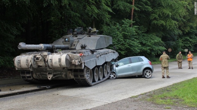 150602164928-germany-car-tank-exlarge-169