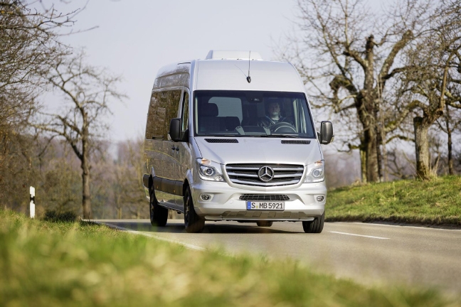 Mercedes-Benz-Sprinter-20th-Anniversary-Special-Ed