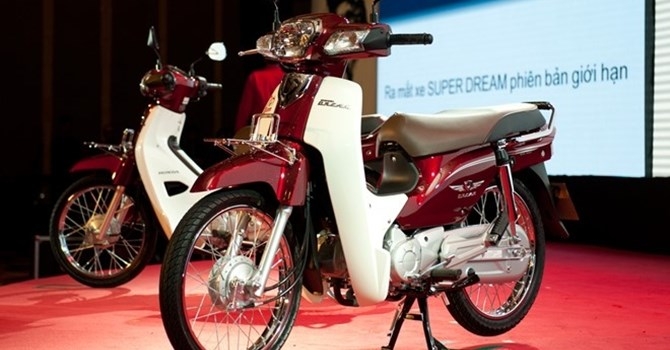 Honda làm mới huyền thoại Dream Super Cub 2015