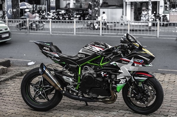 Kawasaki Ninja H2 tiền tỷ độ hầm hố với phong cách xe đua cực ngầu | Tạp  chí Giao thông vận tải