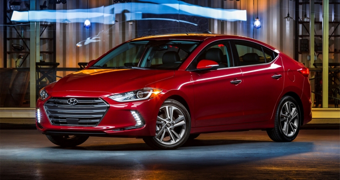 Hyundai_Elantra_2017_IIHS (3)