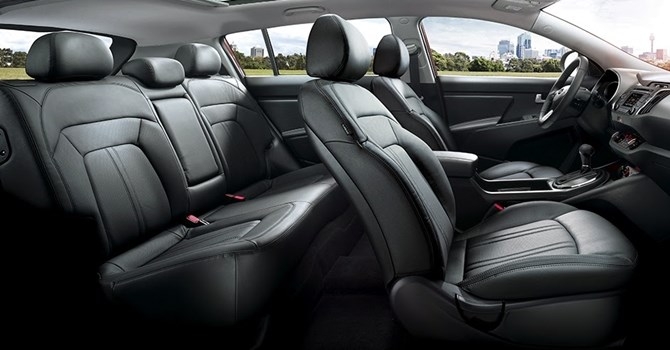 kia-sportage-interior-on-the-inside-space_kjeg