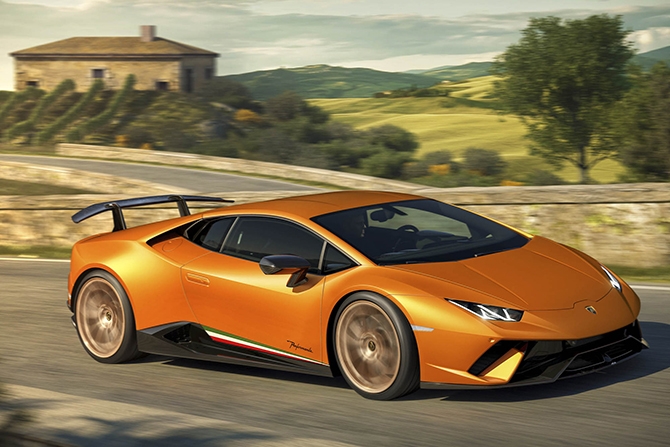 Bò vàng” Lamborghini Huracán Performante chính thức ra mắt | Tạp chí Giao  thông vận tải