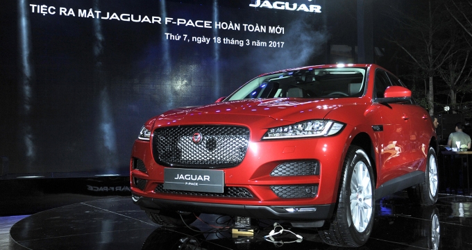 jaguar-f-pace-1