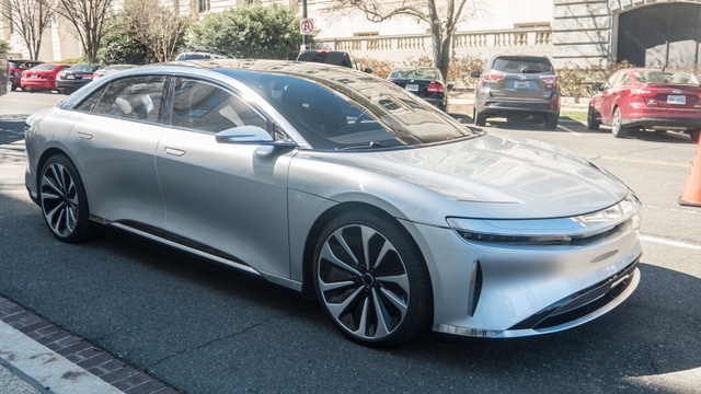 lucid-air-prototype-54-1440x811-1490590864296