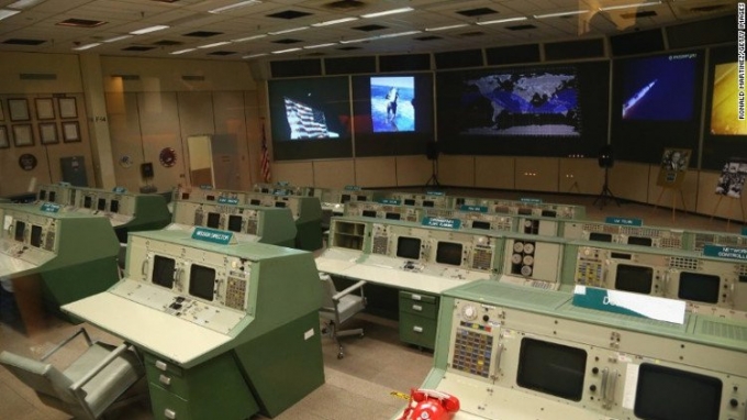 Apollo-Mission-Control-Center