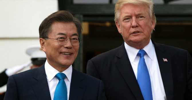 donald-trump-and-moon-jae-in-1-4613-8594-150598572