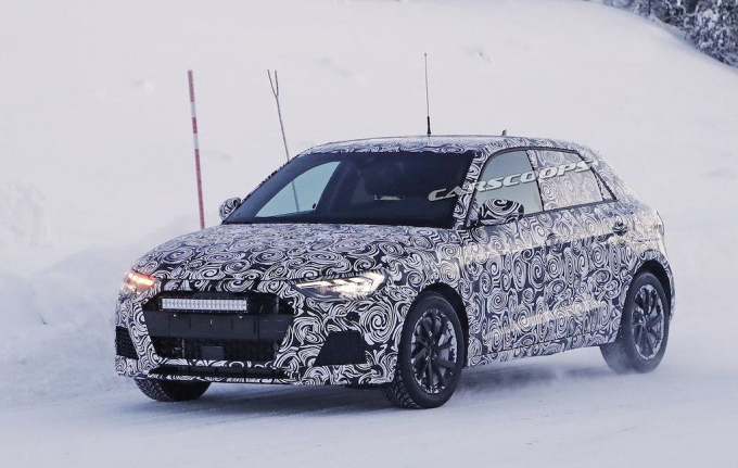 xedoisong_audi_mini_crossover_a1_sq2_q3_2_owsn