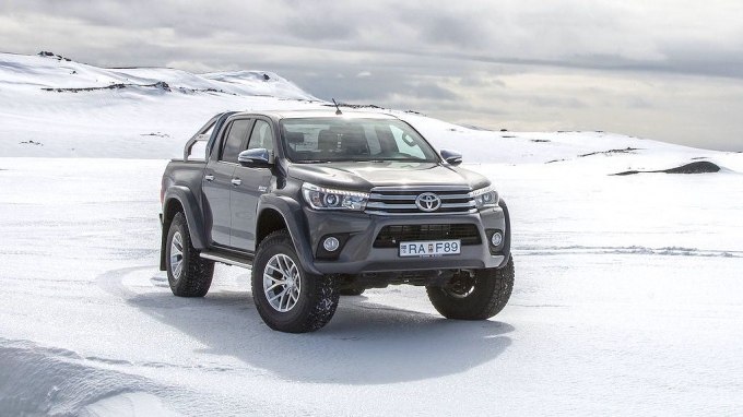 xedoisong_toyota_hilux_arctic_at35_1_zcgs
