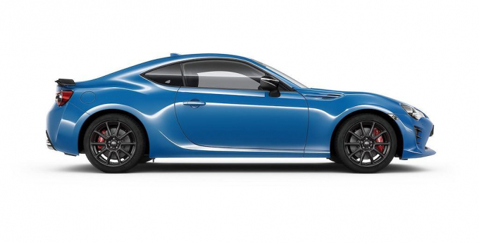 xedoisong_toyota_gt86_club_series_blue_edition_3_b