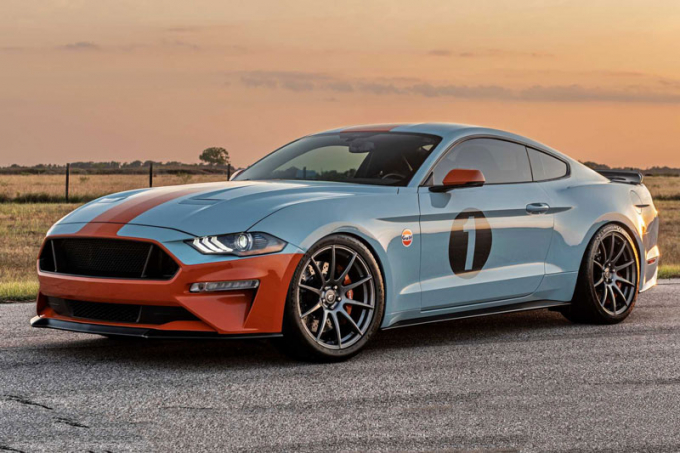 ford-mustang-gulf-heritage-edition-2-1123447