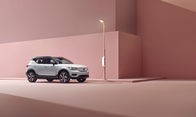xedoisong_electric_suv_volvo_xc40_recharge_p8_awd_