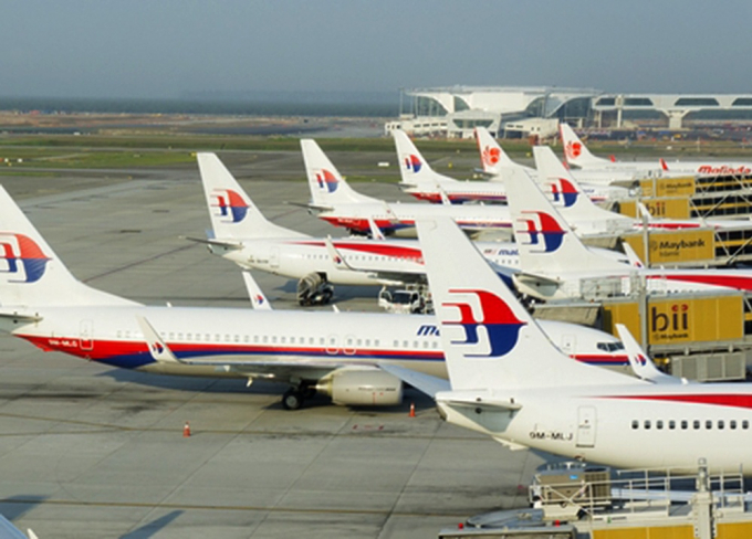 may-bay-cua-hang-malaysia-airlines-1573554018-widt