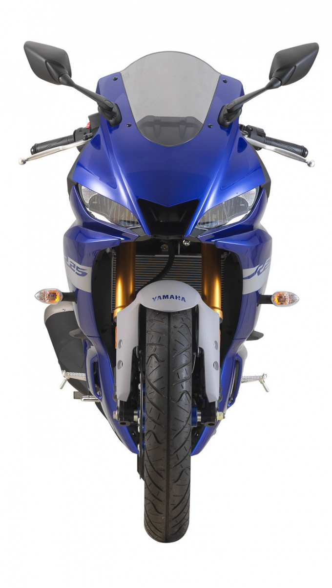 Yamaha R25 phỏng phong thái siêu môtô xịn bên trên Hà Nội