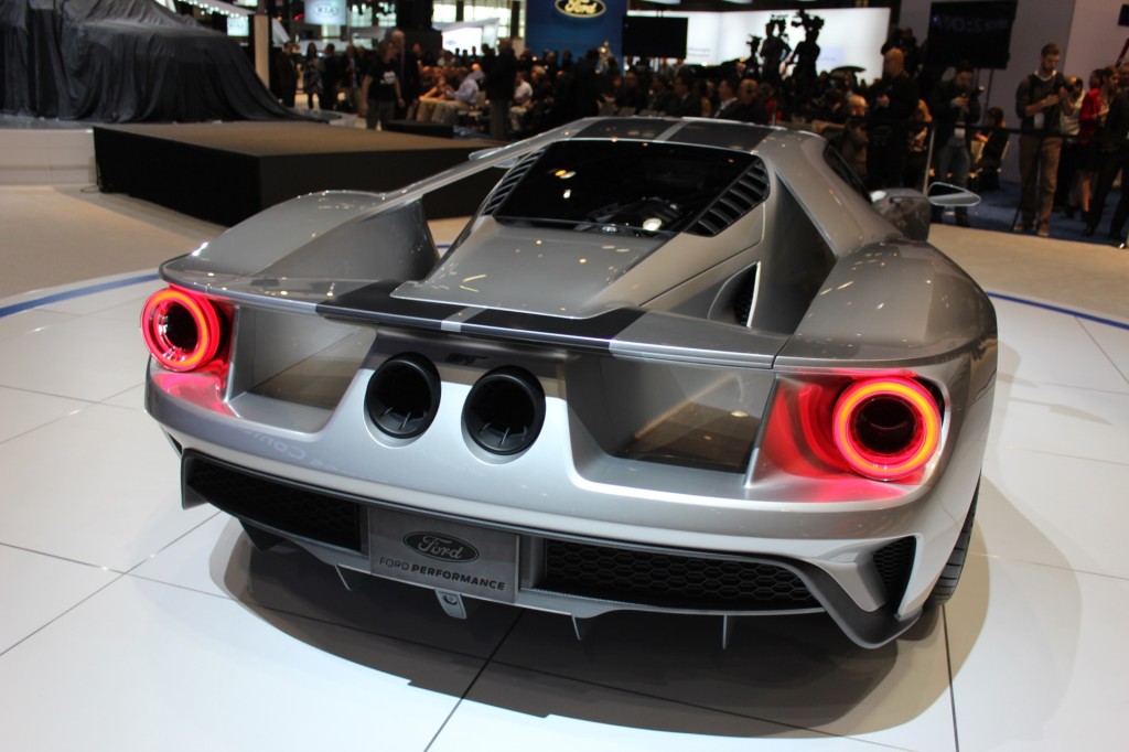 ford-gt-prototype--2015-chicago-auto-show-live-photos_100500470_h